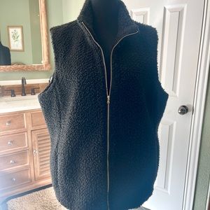 XL Loft Black Zip Up Vest